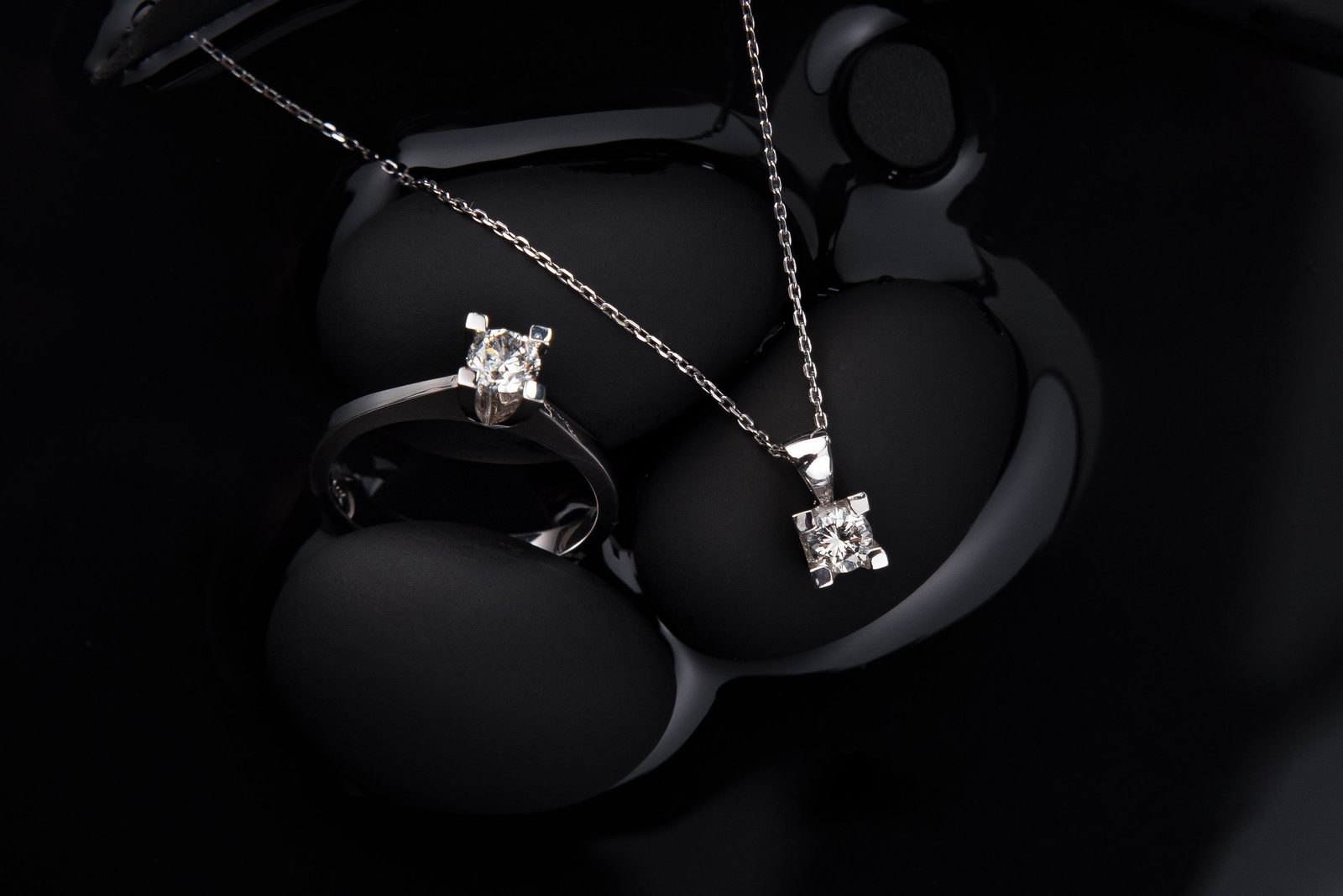Fine jewelry and watch care at Lucky’s